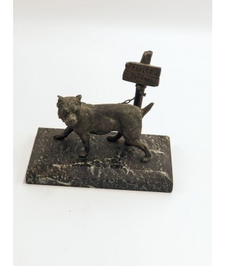 Bronze de Vienne d'un chien...